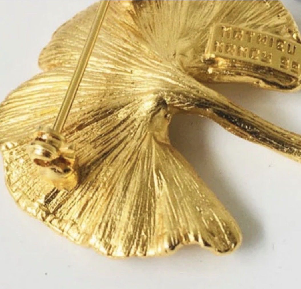 Spille & Fermagli: Broche feuille de ginkgo en plaqué or Mathieu Nancy – Nuovo (secondo la descrizione) da Genève venduto da ati_tj8f 3