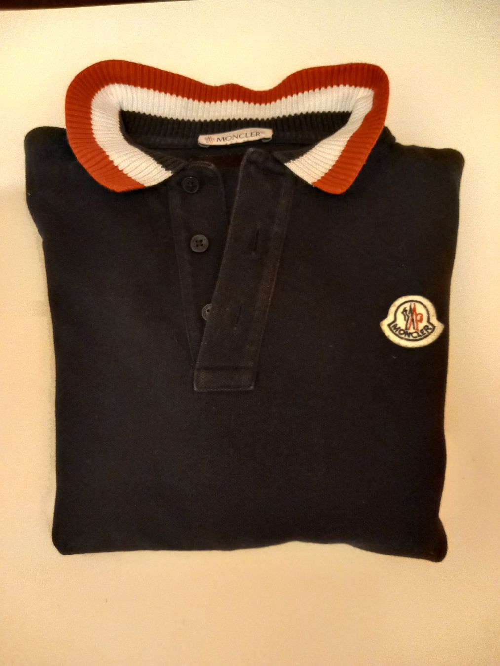 Moncler Camicie, T-shirt & Polo: Pull Moncler (enfant 8 ans - 130 cm) – Usato da Carouge GE venduto da CLODIAR 1