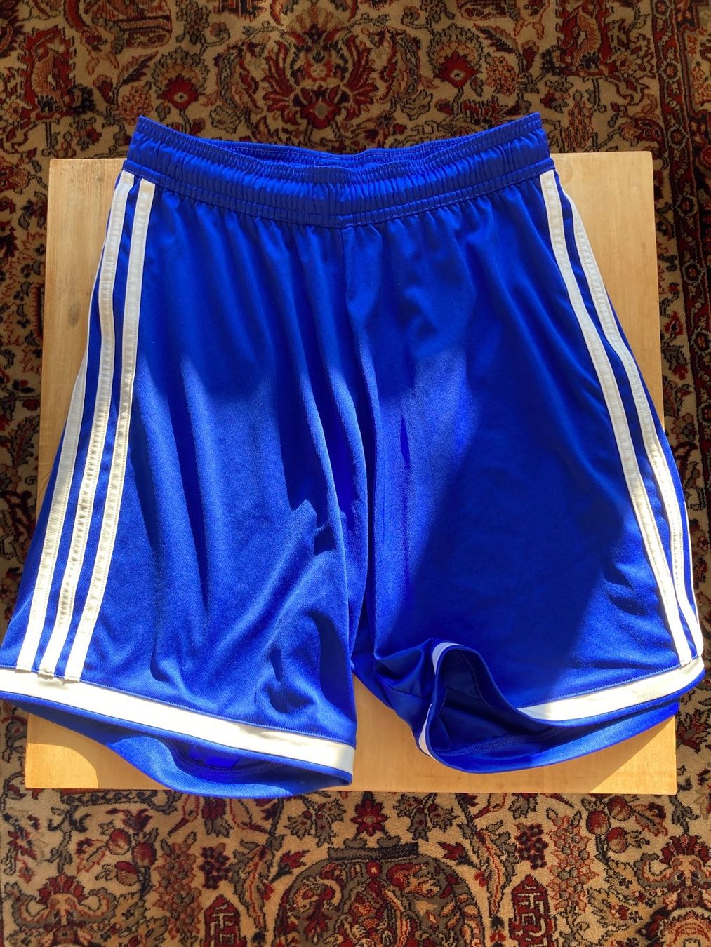 Adidas Hosen: Adidas Sport Shorts Grösse S – Gebraucht aus Basel von 93Miles 2
