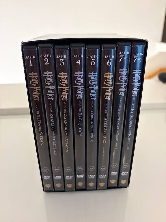Tutti i DVDs: Harry Potter Complete Collection  8 DVDs im Schuber – Usato da Dietikon venduto da Julia.obers