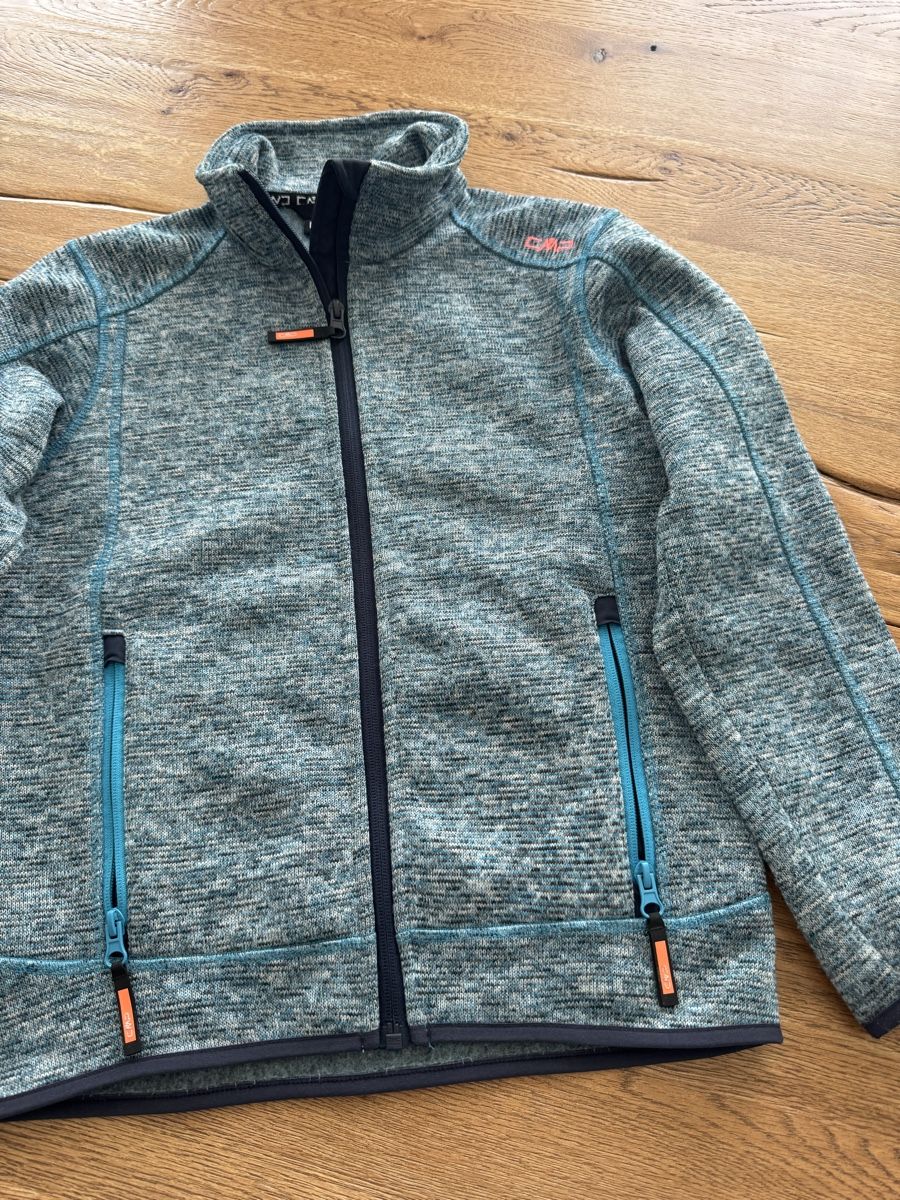 Vestes & Manteaux: Fleecejacke Camp Gr.140 – D'occasion à Oberbüren par MeinTuttiShop