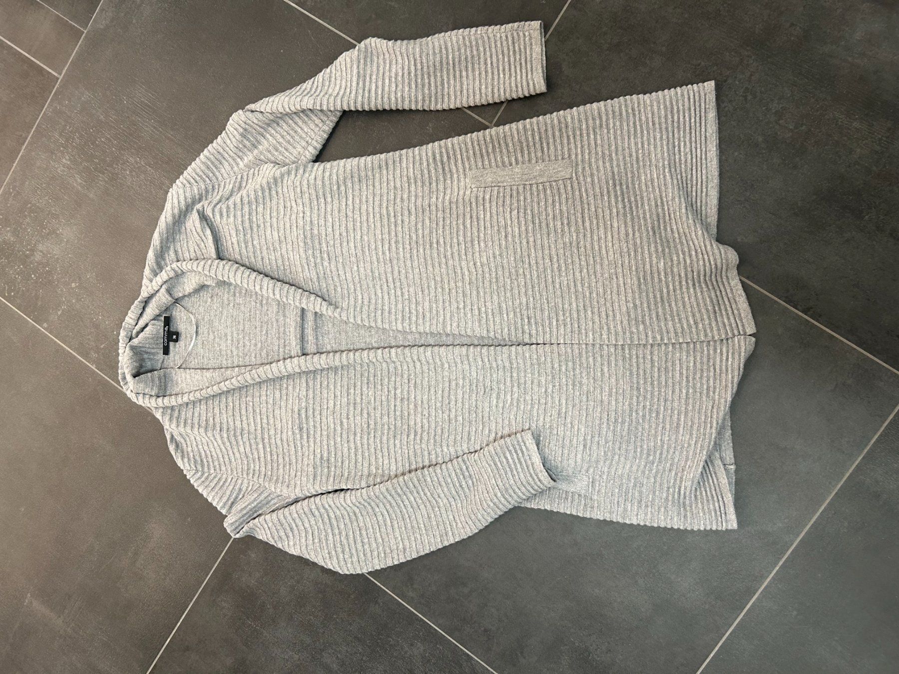 Comma Giacche: Strickjacke Comma – Usato da Mörel venduto da jac_rq58