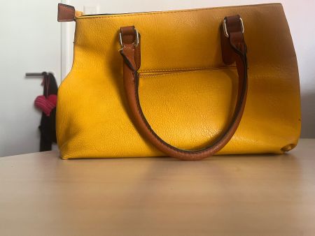 Gelbe Damen Handtasche, ideal für den Sommer!