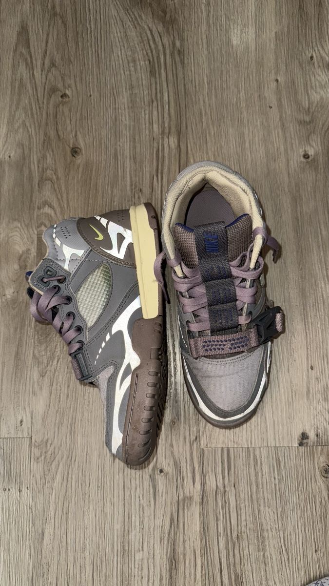 Nike Scarpe da uomo: Nike Air Trainer 1 SP Light Smoke 38 – Usato da Delémont venduto da sch_eli5 1
