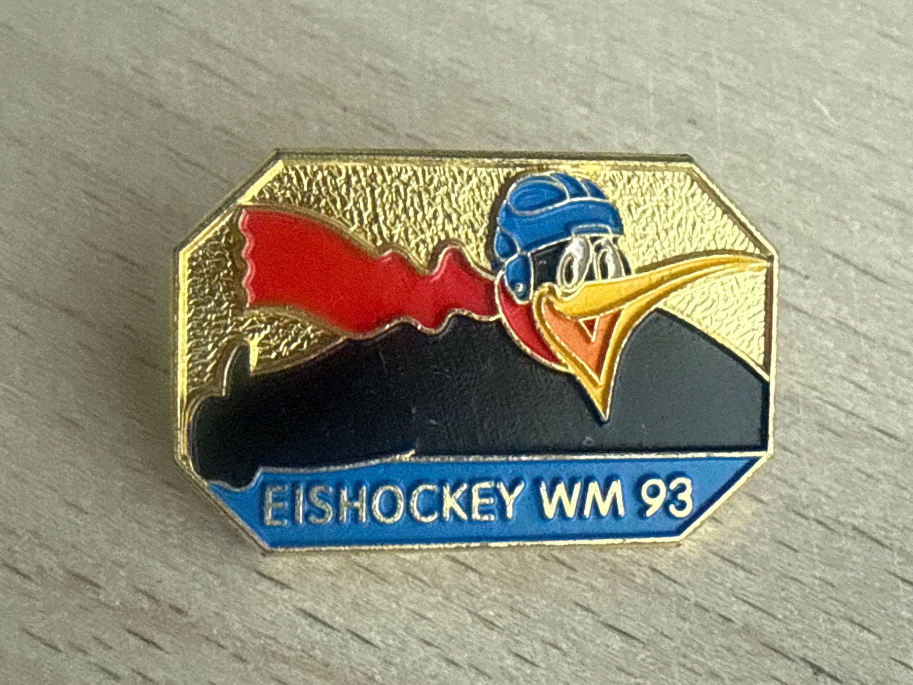 Placchette & Badge: Pin Eishockey WM 93 – Usato da Glattbrugg venduto da Schweigmatt