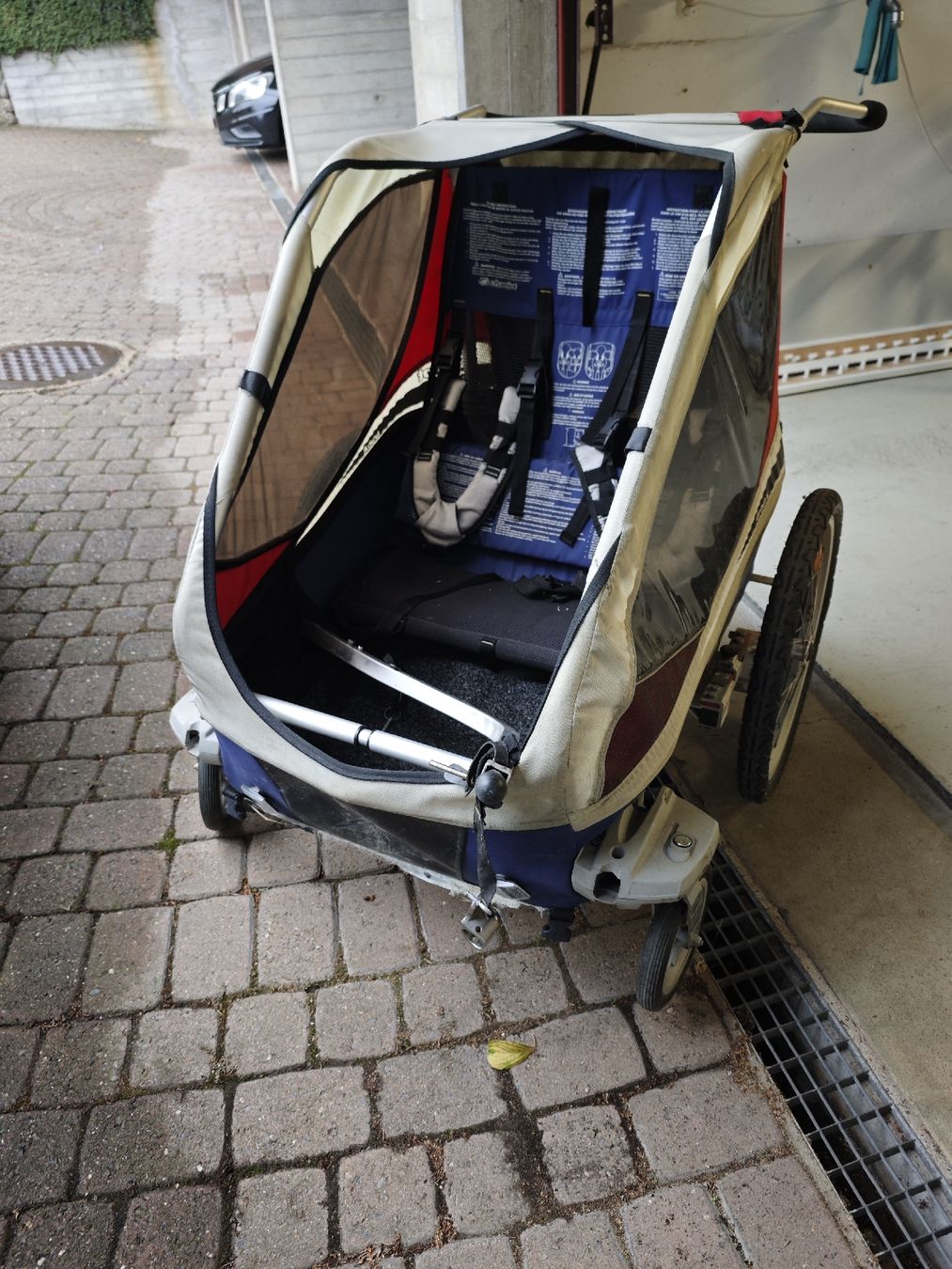 Remorques: Chariot Kinderanhänger gebraucht – D'occasion à Adetswil par Ripox 1