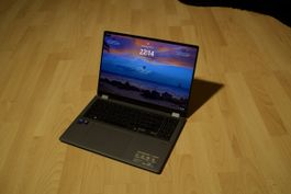 Asus Vivobook 16 Flip 32 GB 