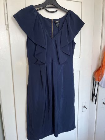 Kleid mit kleinen Flatterärmeln, Size 36