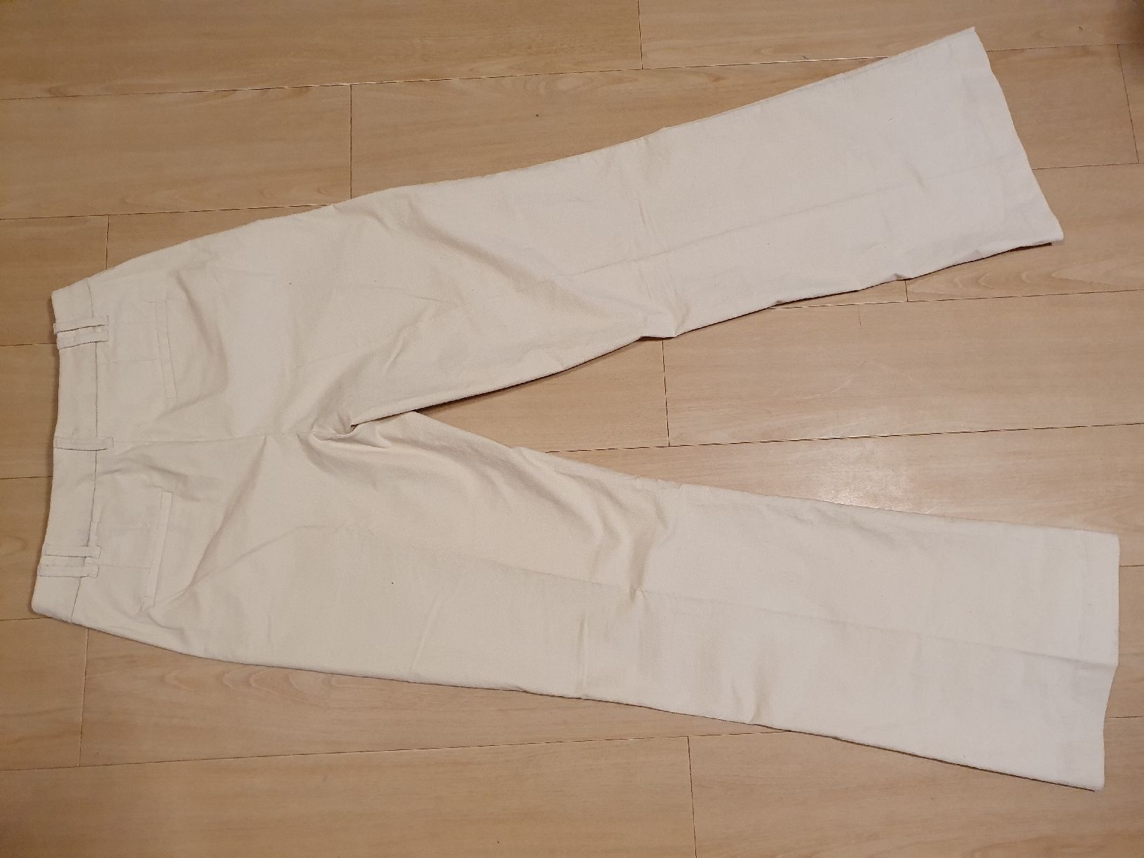 Benetton Pantaloni: Benetton Cordhose Hose beige Gr.44 – Nuovo (secondo la descrizione) da Val D Illiez venduto da SnowRoof 2