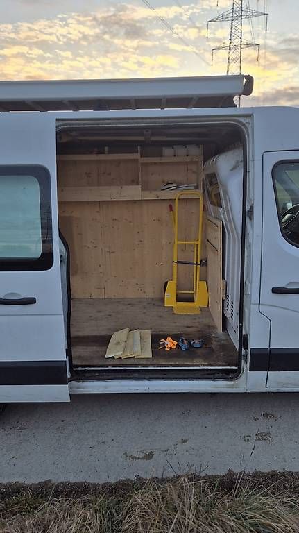 Camping Fahrzeuge: Renault Master T33 L2H2  expertisé – Gebraucht aus Morges von Aether.Materia 1