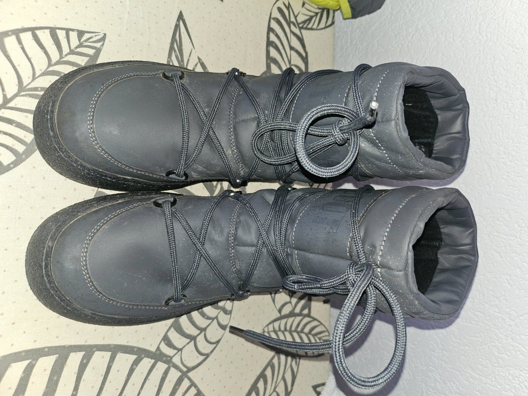 Moon Boot Scarpe da donna: Moon Boot gr 42 – Usato da Zermatt venduto da ancise