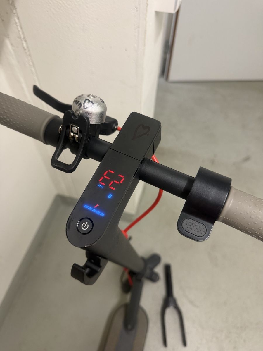 Kickboard: E-Scooter m365 – D'occasion à Reiden par Second 2