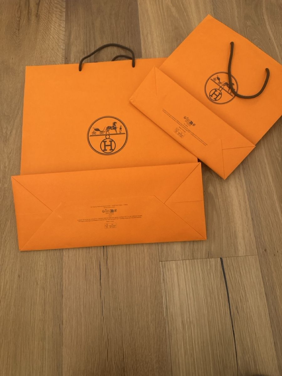 Borse: Originale Hermes Papiertaschen, 2 Stk. - Top Zustand! – Usato da Lachen SZ venduto da LuganoLugano 1