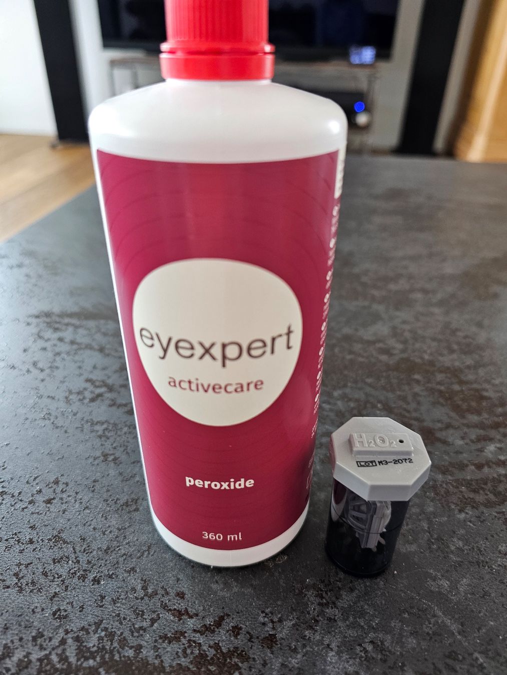 Altro in Cosmetici & Cura: Kontaktlinsenmittel "eyexpert activ peroxide" ungeöffnet – Usato da Sirnach venduto da windrad65