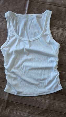 ​😍 Ripp-Tanktop mit Raffung - M - Clean Girl Basics