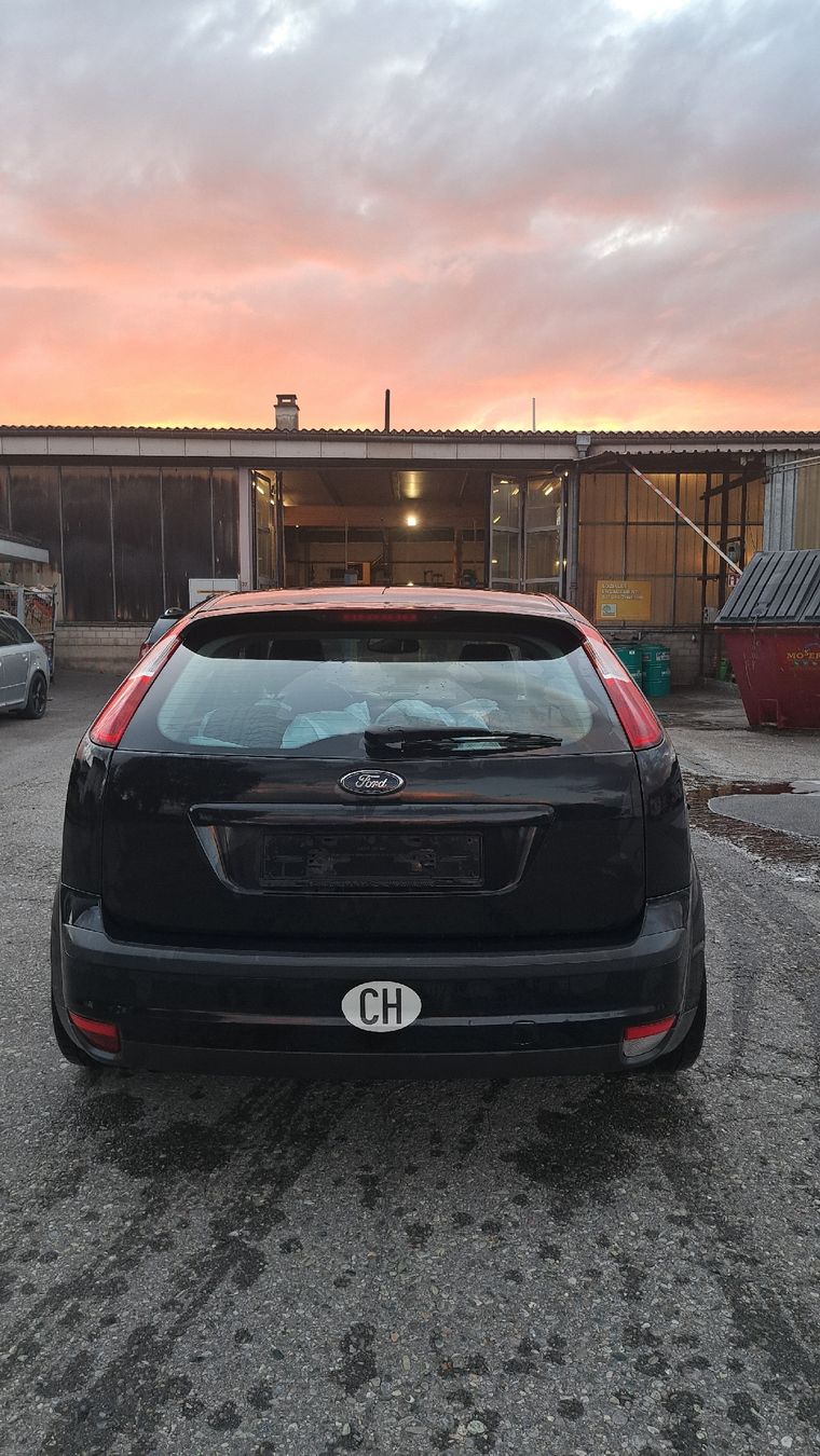 Ford Automobili: Ford Focus 2.0i – Usato da Oberriet SG venduto da joe_rfb5 2