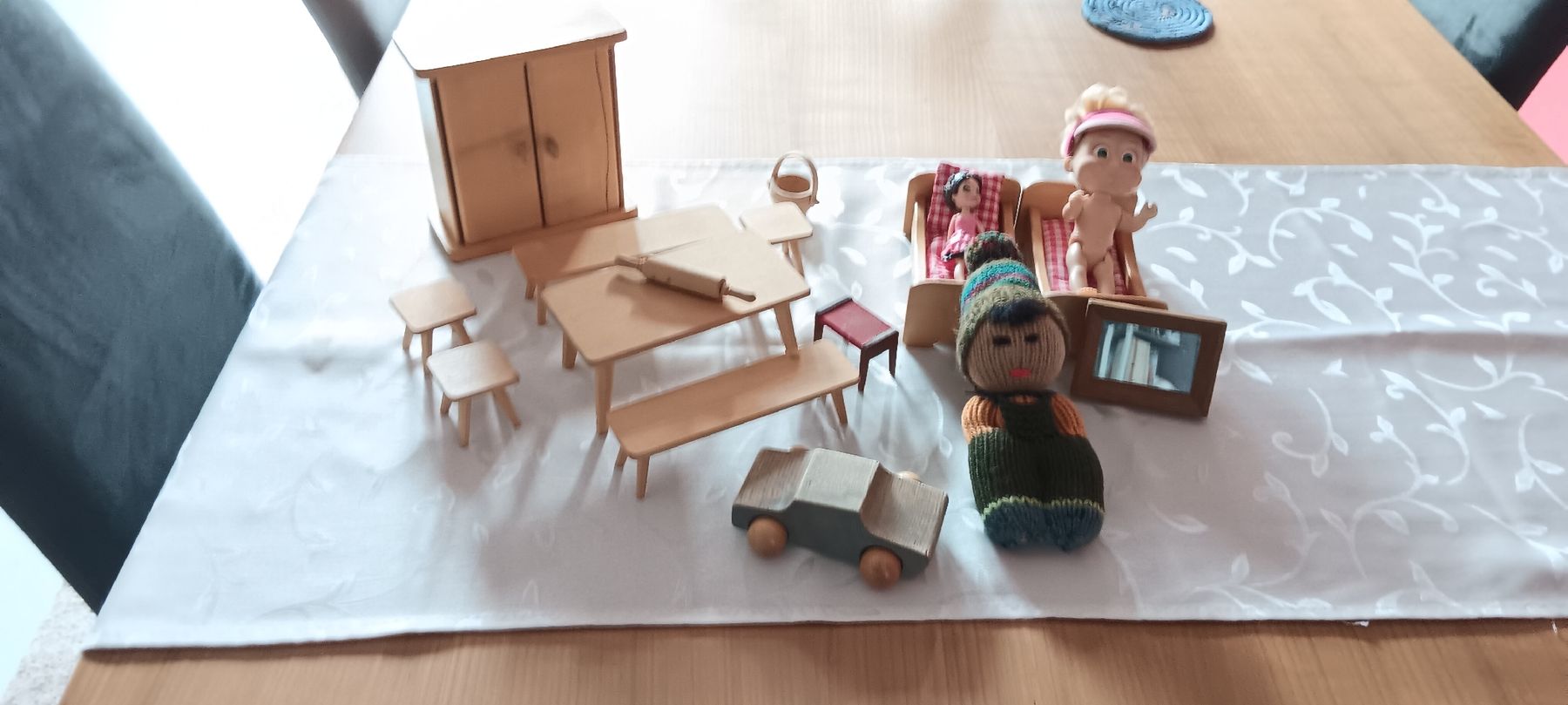 Figuren: Puppenmöbeli – Gebraucht aus Seuzach von jennifer05 3