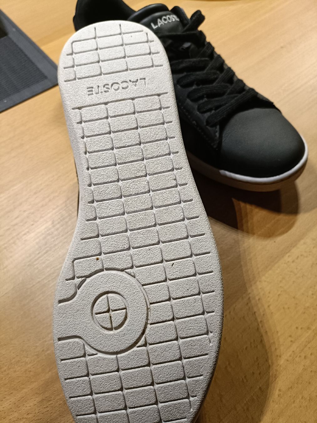 Lacoste Scarpe da donna: Lacoste Schuhe 39.5 – Usato da Ranflüh venduto da aza_6bjf 1