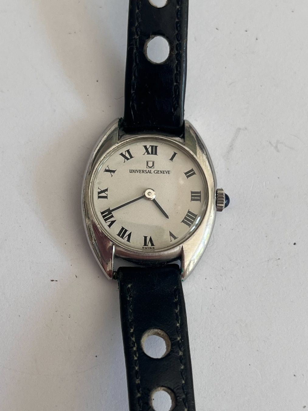 Universal Genève Orologi: Universal Geneve Handaufzug Vintage – Usato da Worblaufen venduto da chronyves