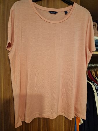 Joli T-shirt Gant rose claire, taille L - Élégant et léger!
