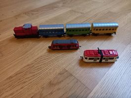 Modellzüge von Siku im Massstab 1/87