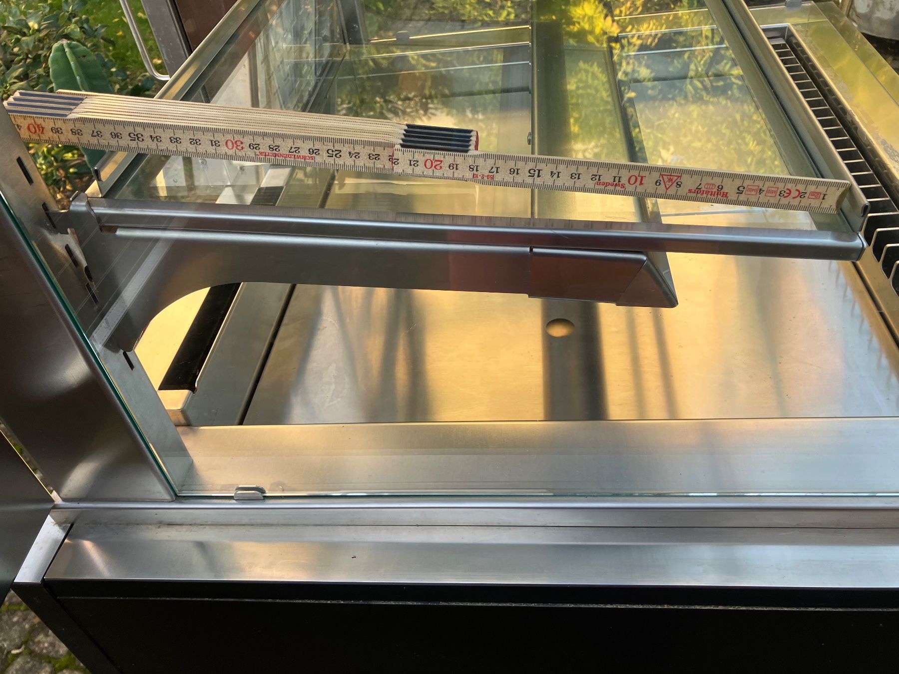 Allestimento di negozi e stand fieristici: Kühltheke/Vitrine  Glas/CNS – Usato da Dürrenäsch venduto da gaertner_79 9