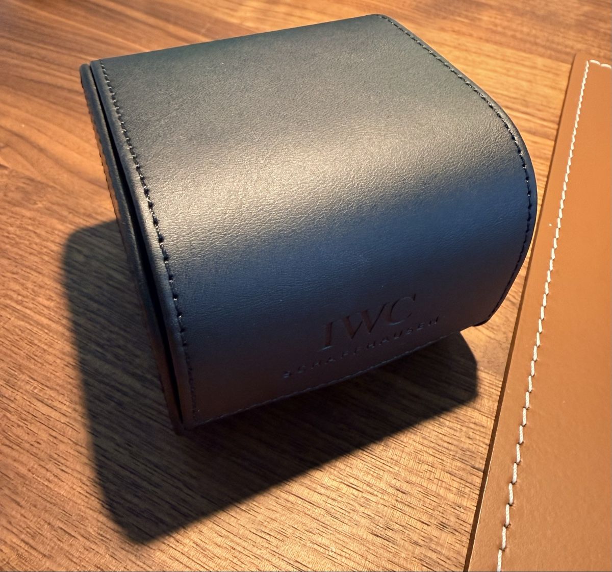 Scatole porta orologi: IWC Watch Box - Perfect for Collectors - Pristine! – Nuovo (secondo la descrizione) da Meilen venduto da tachel 1