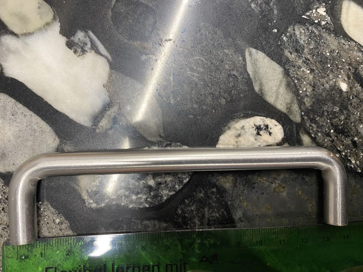 Cucine complete: Möbelgriffe Edelstahl inkl. Schrauben – Usato da Effingen venduto da Daizyy 4