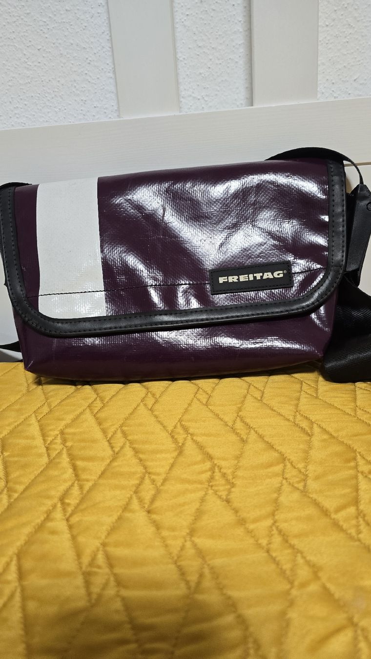 Freitag Borse da donna: Freitag F41 Hawaï Five-0  – Usato da Brügg BE venduto da ame_gjp8