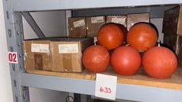 699 Posten Raureif Kugel-Kerze 120mm aus Liquidation