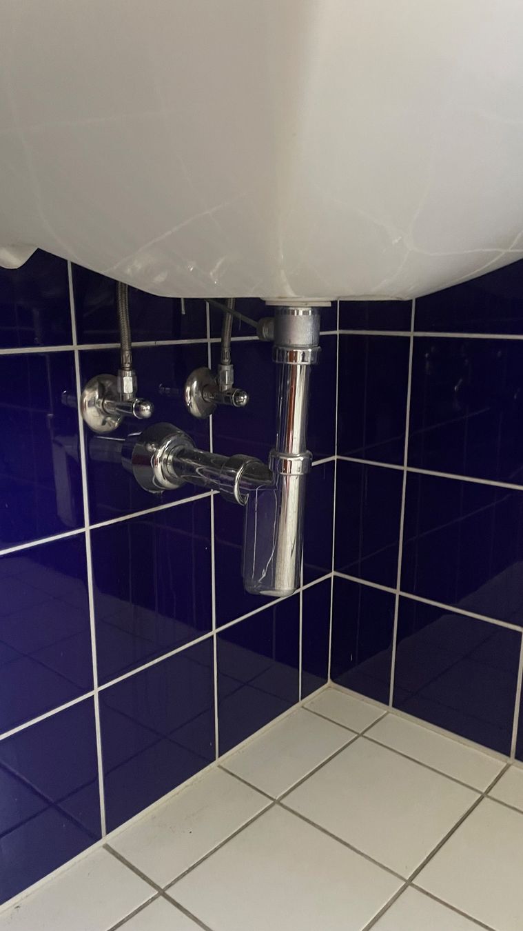 Lavabi & lavandini: Lavabo mit Armatur – Usato da Othmarsingen venduto da ami_9f5j 2
