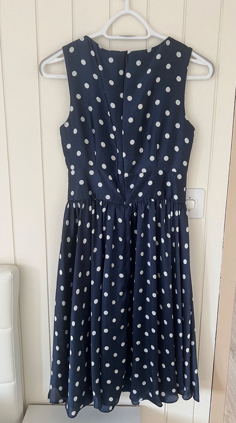 Vestiti: SWING Summer Dress – Nuovo (secondo la descrizione) da Vésenaz venduto da ane_l7pg 1