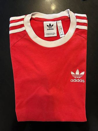 T-shirt Adidas 