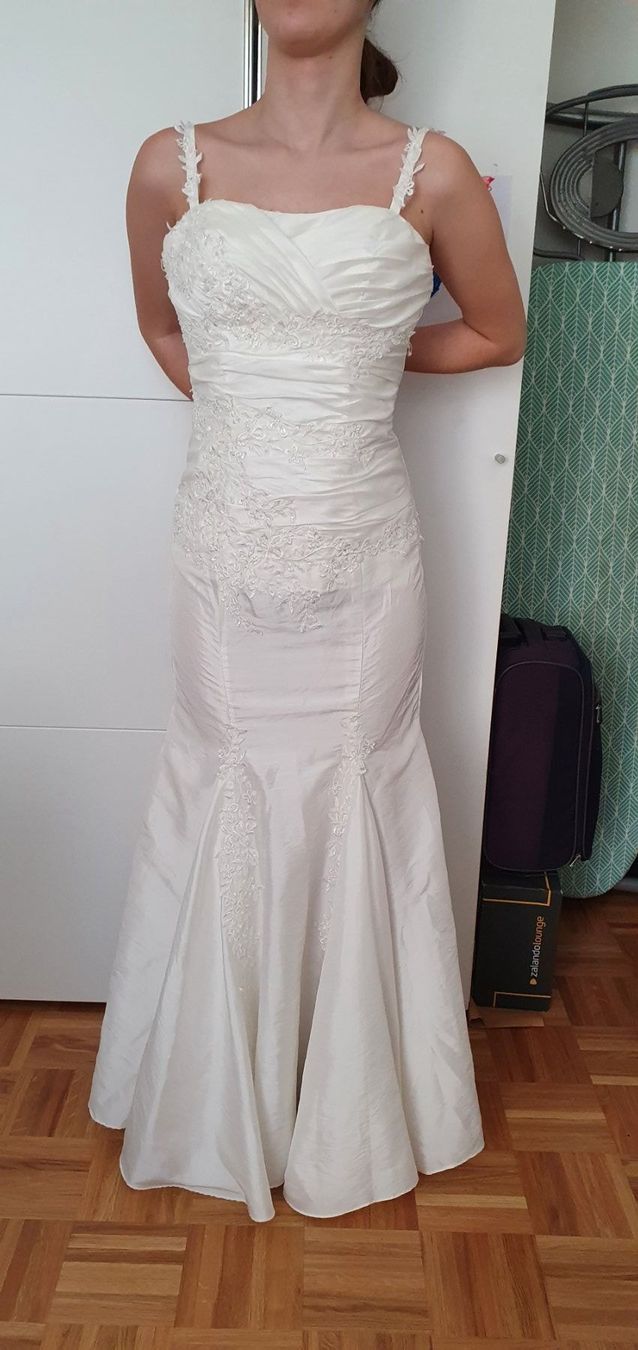Vestiti: Robe de mariée crème – Usato da Prilly venduto da RoDyRe 3