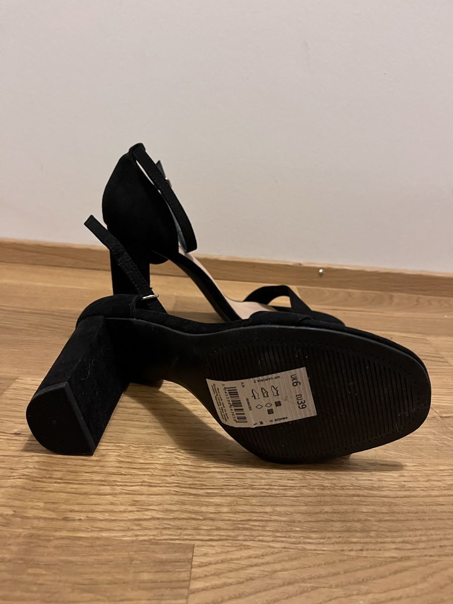 Damenschuhe: Sandale – Neu (gemäss Beschreibung) aus Allschwil von MaloseS08 2