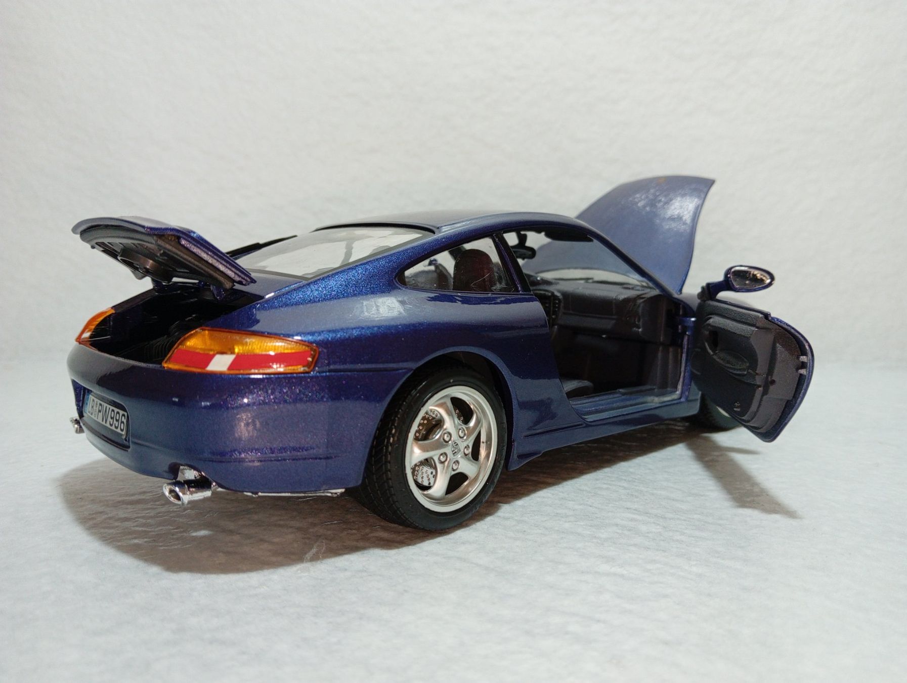 Porsche Modellini d'auto: Porsche Carrera 911 – Usato da Huttwil venduto da Secondtrain 2
