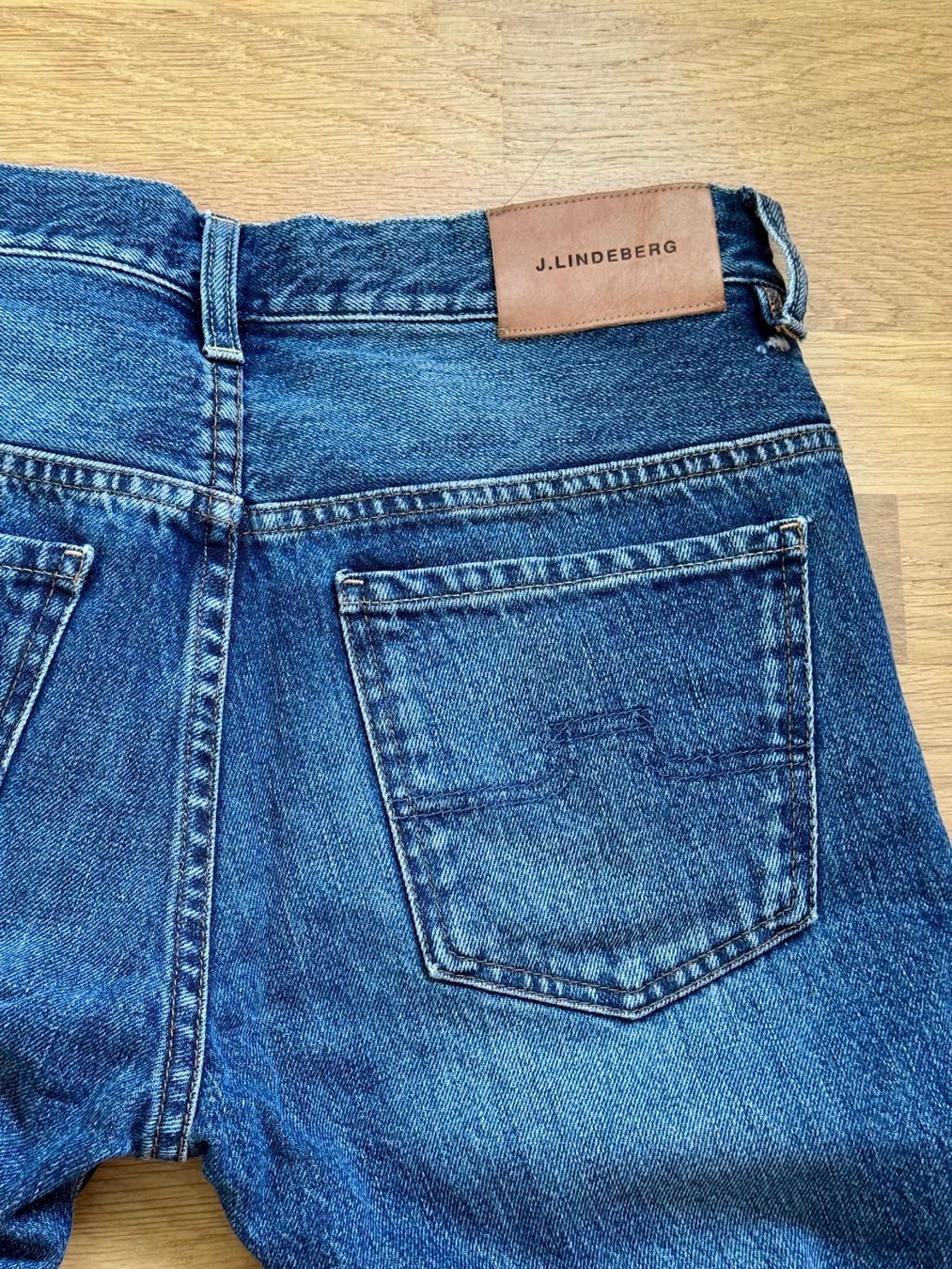 Jeans: J. Lindeberg Jeans Jay - W30 L34 – Usato da Kilchberg ZH venduto da matoli5 2