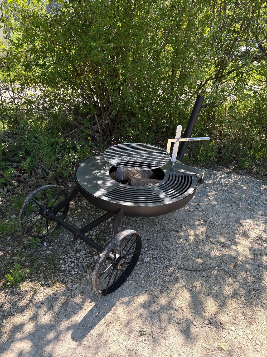 Griglie: Edle fahrbare Feuerschale mit Grillring – Nuovo (secondo la descrizione) da Oberwil-Lieli venduto da metal-works 2