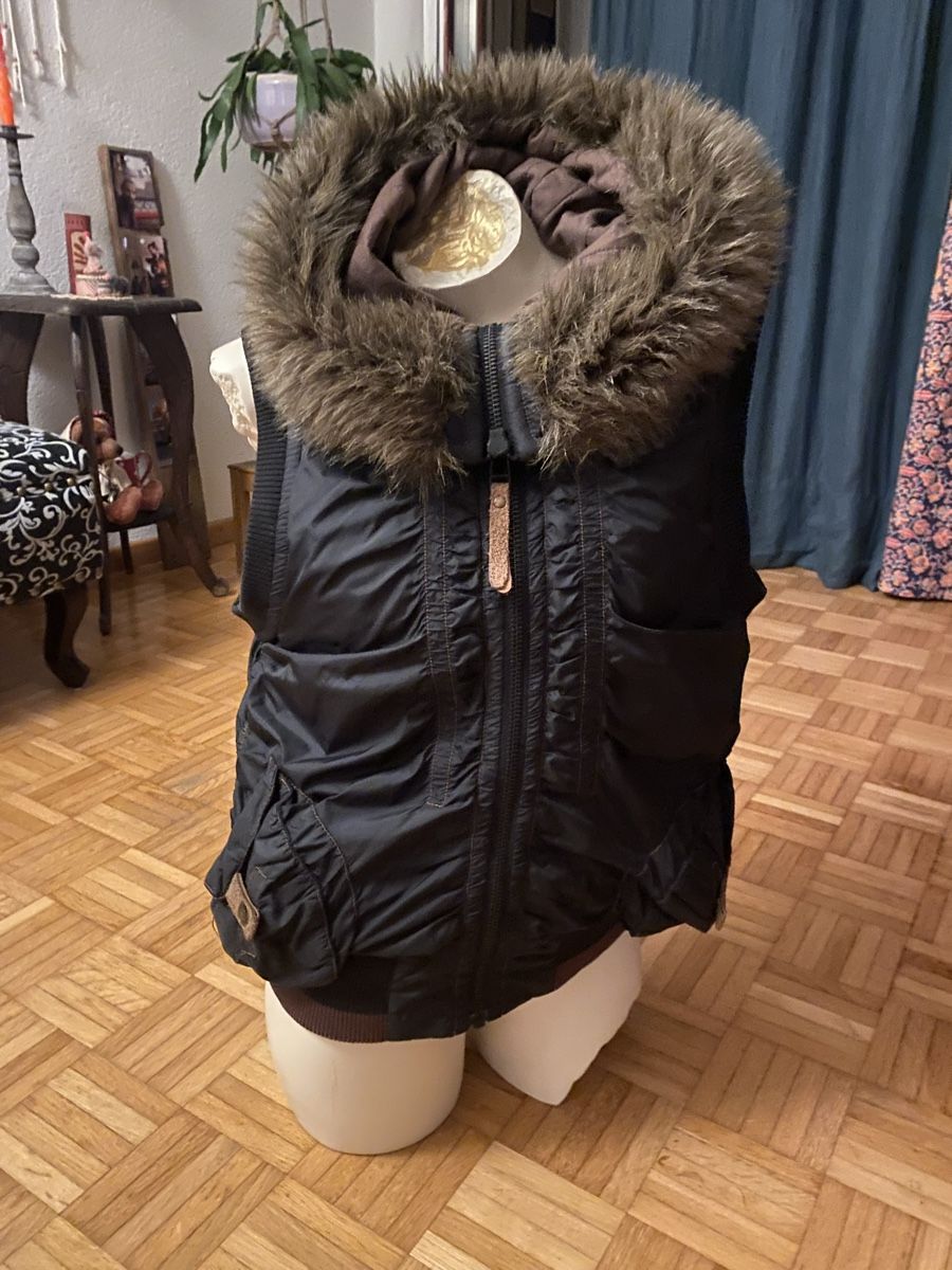 Gilets & Westen: super schönes Gilet grösse 38/M – Neu (gemäss Beschreibung) aus Langenthal von flower101