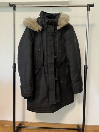 Nordic Adventure Parka schwarz mit Kapuze guter Zustand