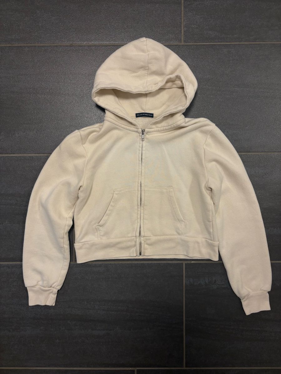 Brandy Melville Pullover & Sweatshirts: Brandy Melville Zip Pullover – Gebraucht aus Rümlang von svent 1