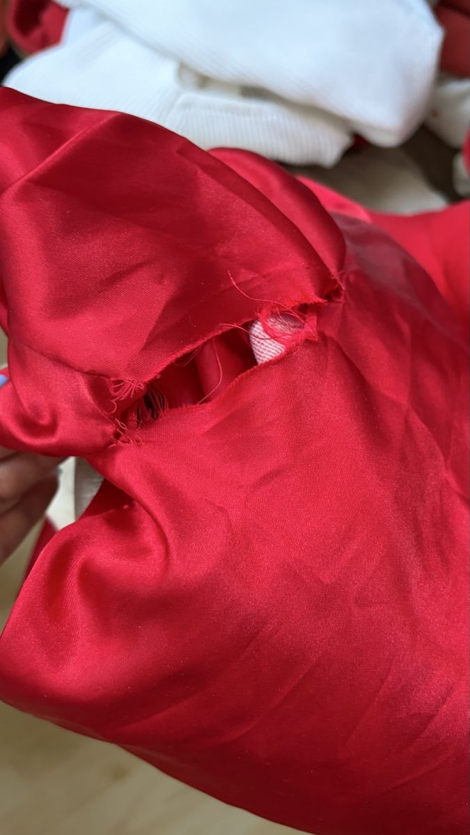 Cappotti: Leuchtend roter Mantel mit Gürtel – Usato da Pratteln venduto da plk_px2d 6