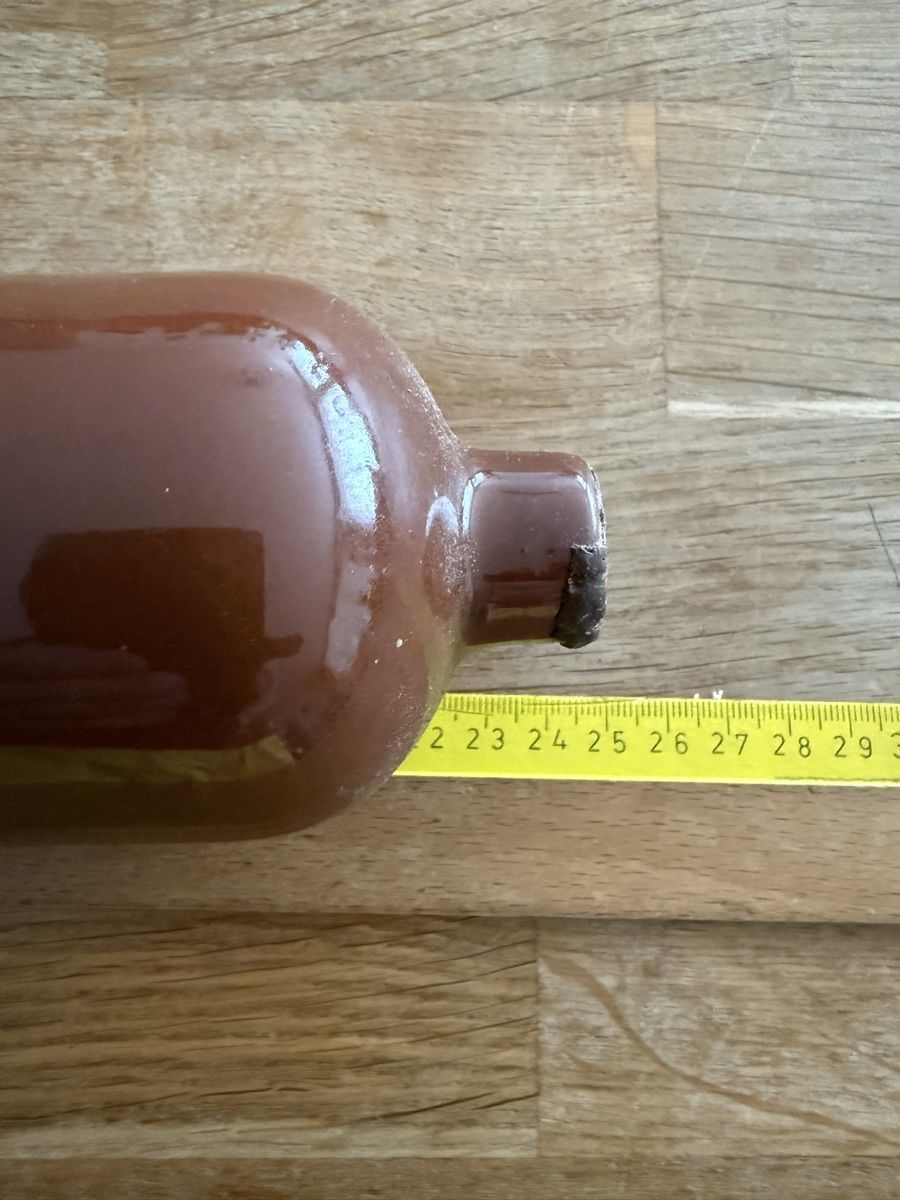 Spirituosen: Antike Riga Black Balsam, Tonflasche Alkohol – Gebraucht aus Goldach von Messerguru 4
