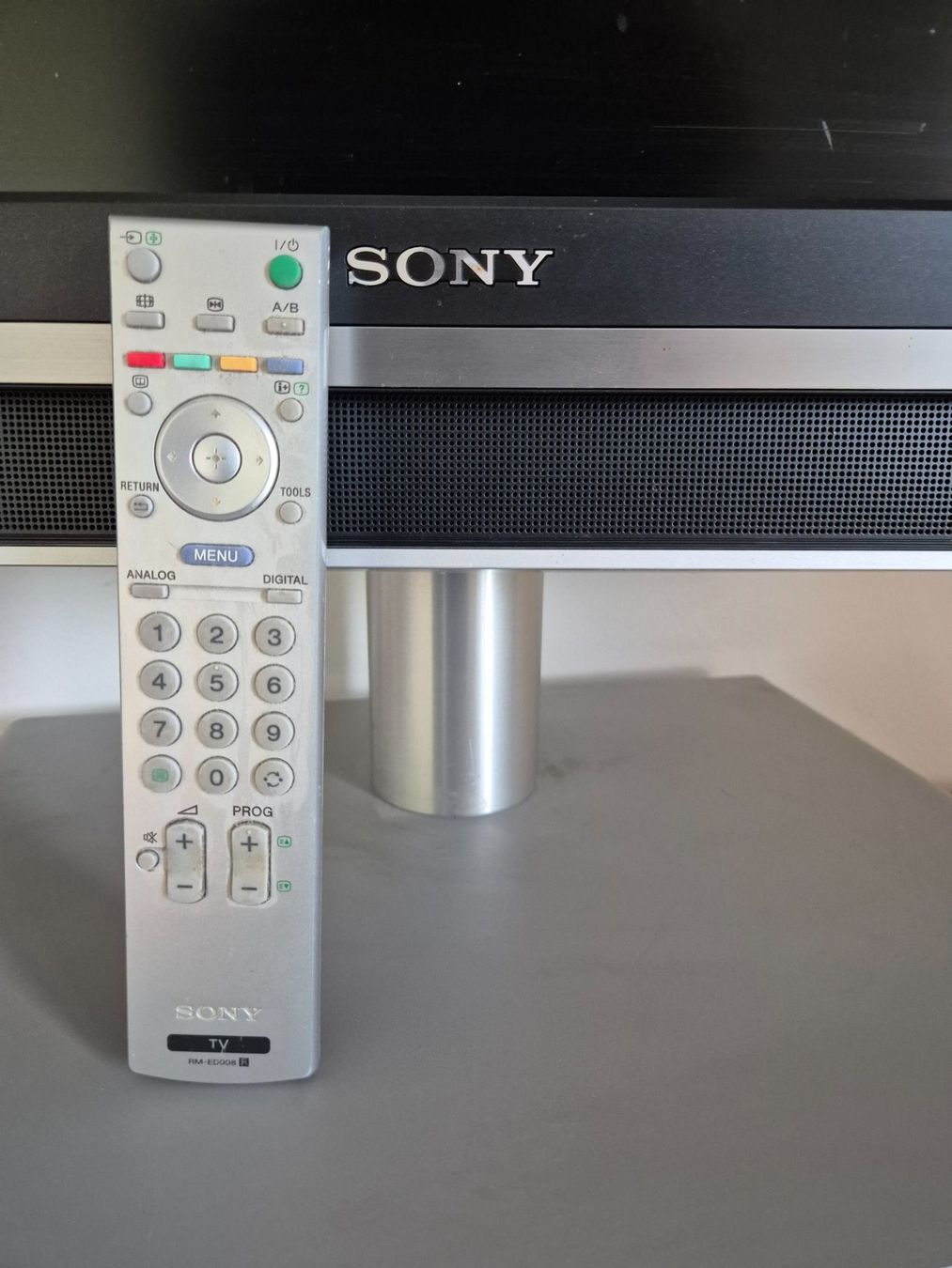 Televisori: Sony Bravia Fernseher – Usato da Innerberg venduto da barbarawidmer 9