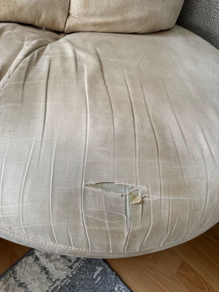 Sofas: Grosses Ecksofa mit Schlaffunktion, einfacher Transport – Gebraucht aus Wolfhausen von yav_kxl9 3