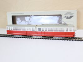 Wiener Strassenbahn Triebwagen mit Motor H0 - DC
