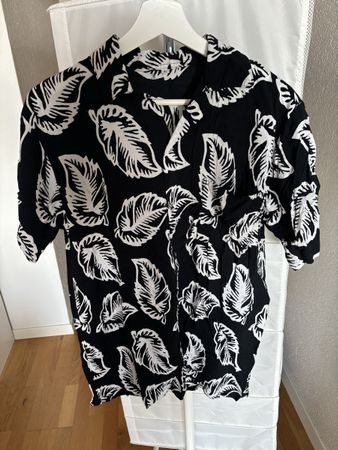 Hemd Sommerhemd Grösse XL (klein ausgemessen)