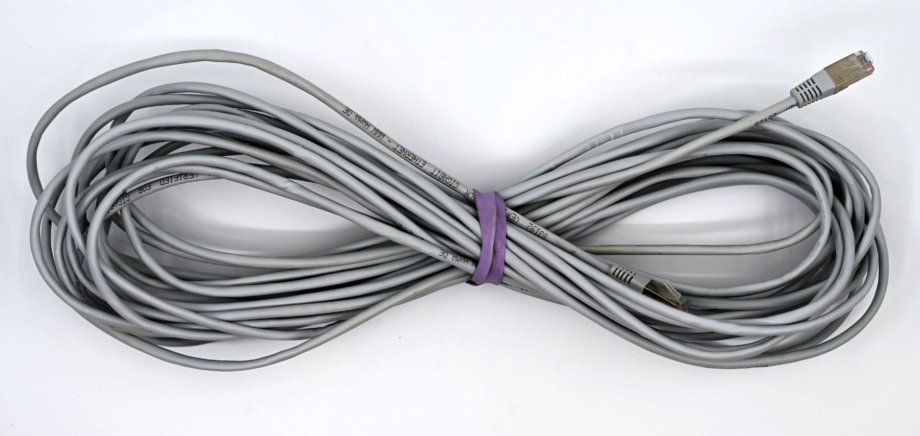 Hama Cavi: GIGABIT Ethernet Kabel, 15 Meter – Usato da Dürnten venduto da puumies