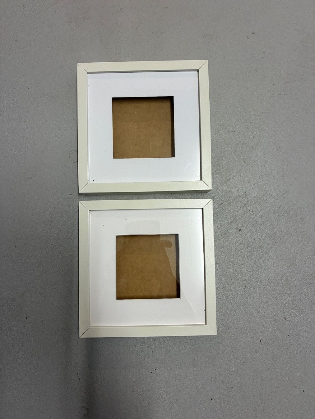 Ikea Cornici: 2 cadres Ikea 25x25cm – Usato da Winterberg venduto da cel_8vpx