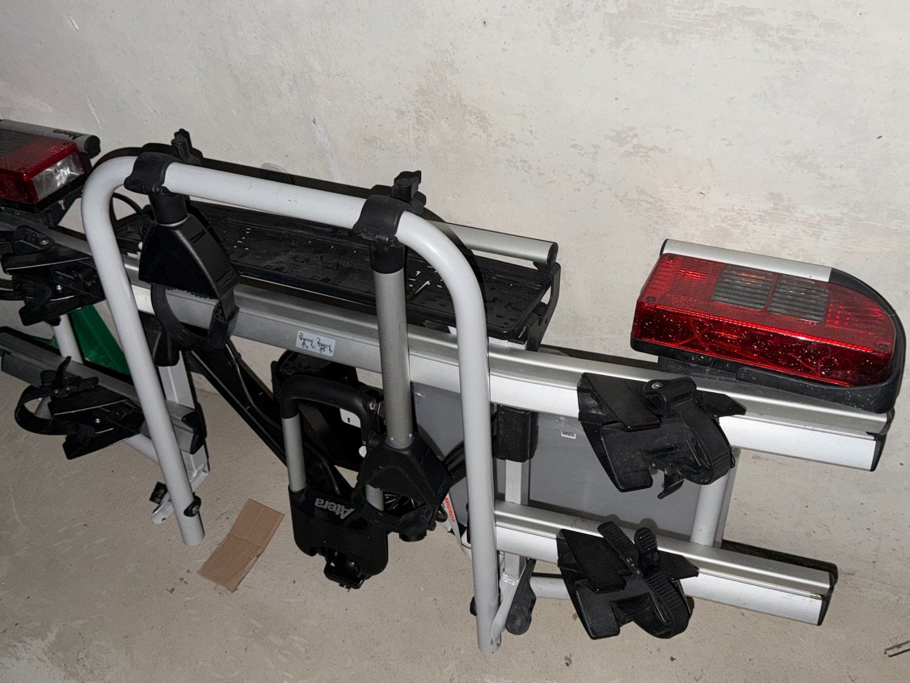 Anhängerkupplungen: Fahrradträger Auto – Gebraucht aus Kölliken von Rnini 1